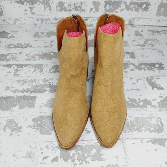 New BP Brynne Beige Fabric Upper Pointed Toe Block Heel Ankle Boots H886 - Picture 4 of 11